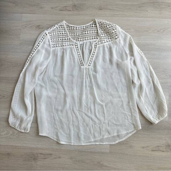Joie Tops - Joie 100% silk White cream Women's Top size small